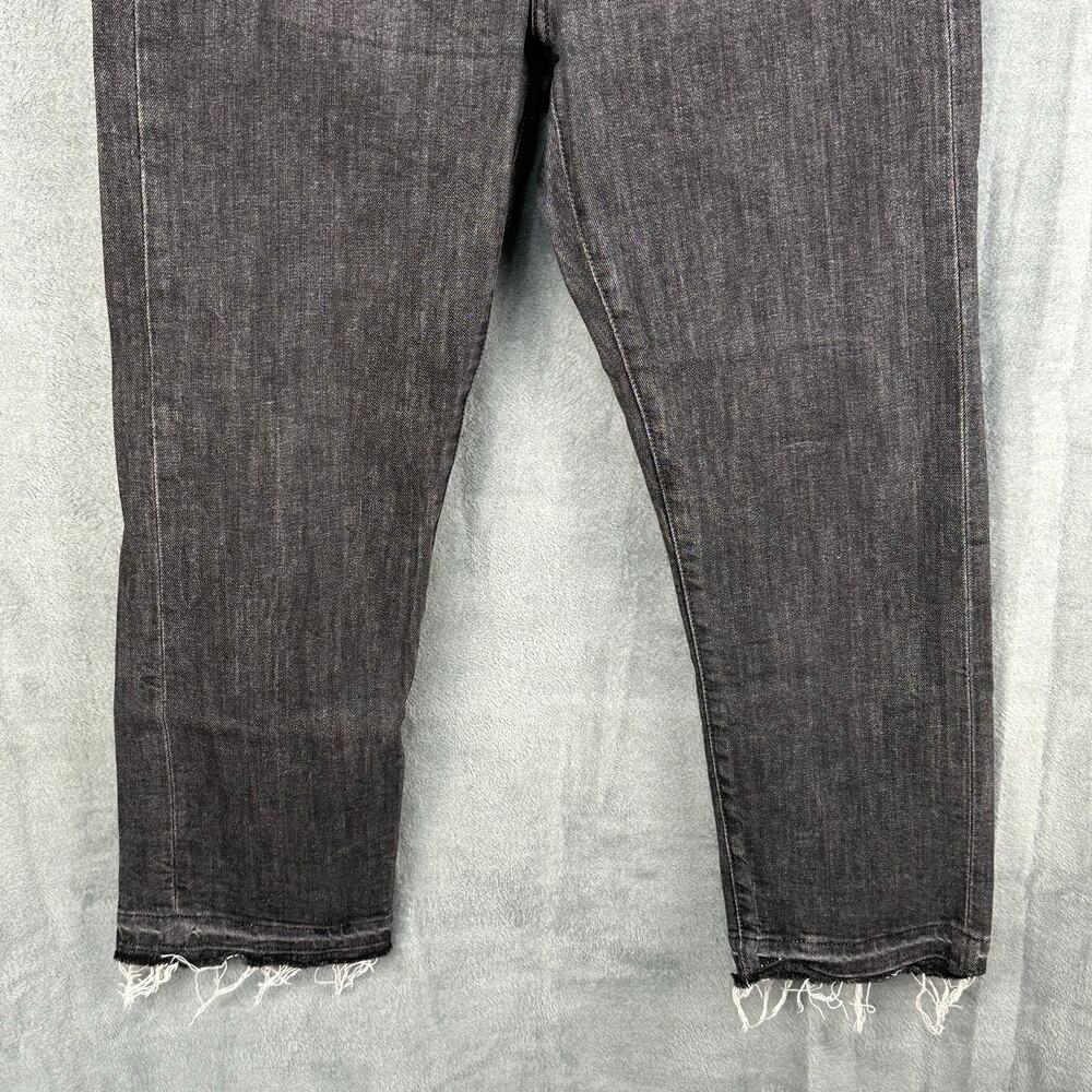 Levis Wedgie Straight Jeans Womens 30 Black Button Fly High Rise Raw Hem Denim - Picture 3 of 16